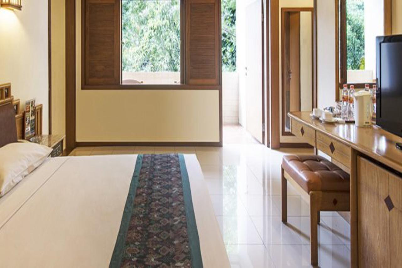 The Cipaku Garden Hotel Bandung Exterior foto