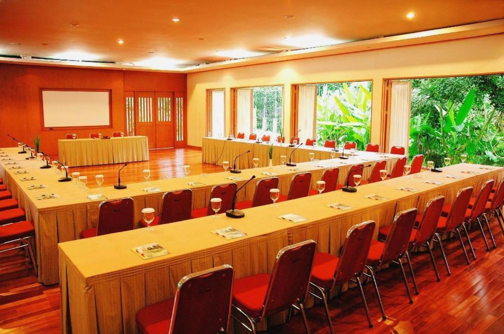 The Cipaku Garden Hotel Bandung Exterior foto