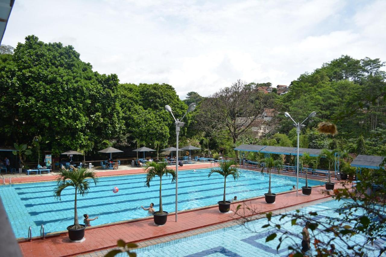 The Cipaku Garden Hotel Bandung Exterior foto